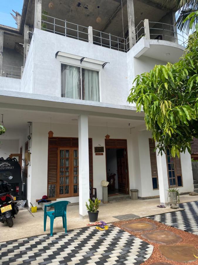 Maco Sweet House Otel Mirissa Dış mekan fotoğraf